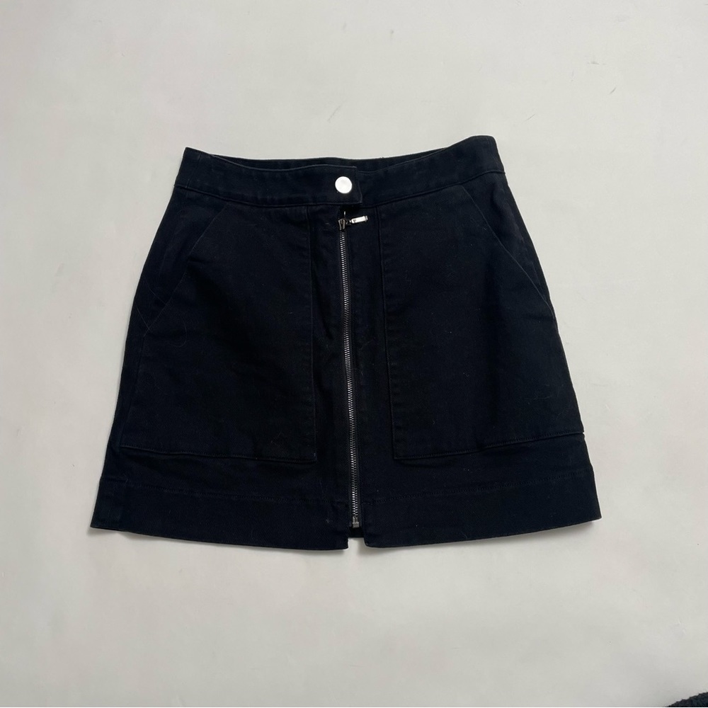 T TAHARI black denim zip front mini skirt